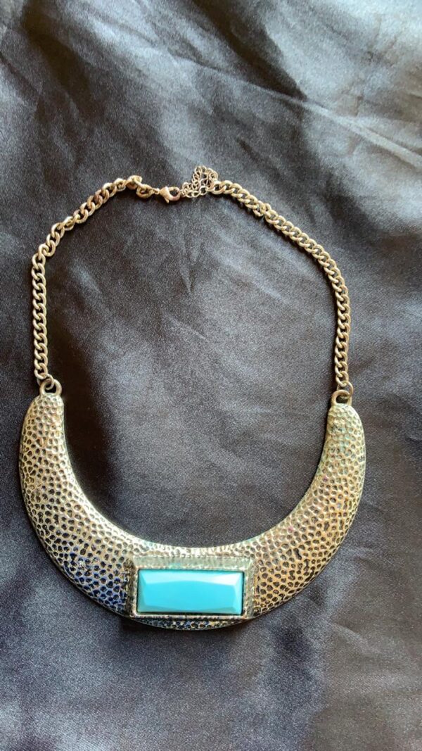 Zilver kort choker met turquoise
